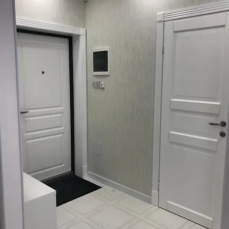 Luxe Apartment On Drahomanova Kyiv Exterior photo