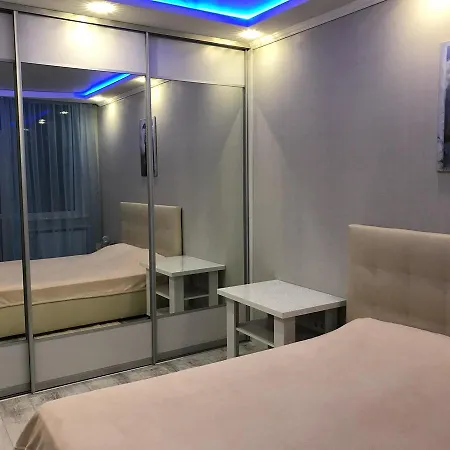Luxe Apartment On Drahomanova Kyiv Exterior photo