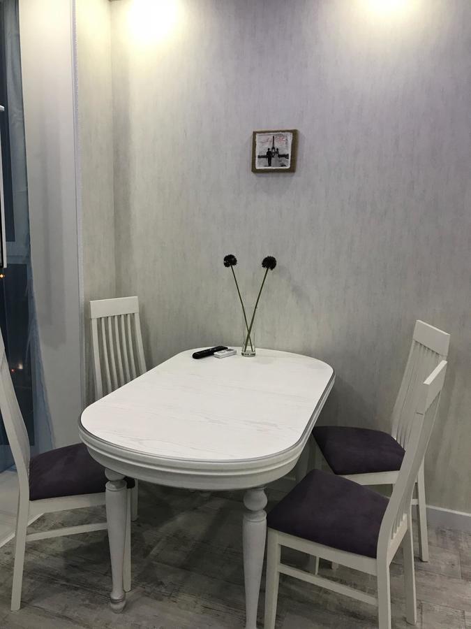 Luxe On Drahomanova Apartament *