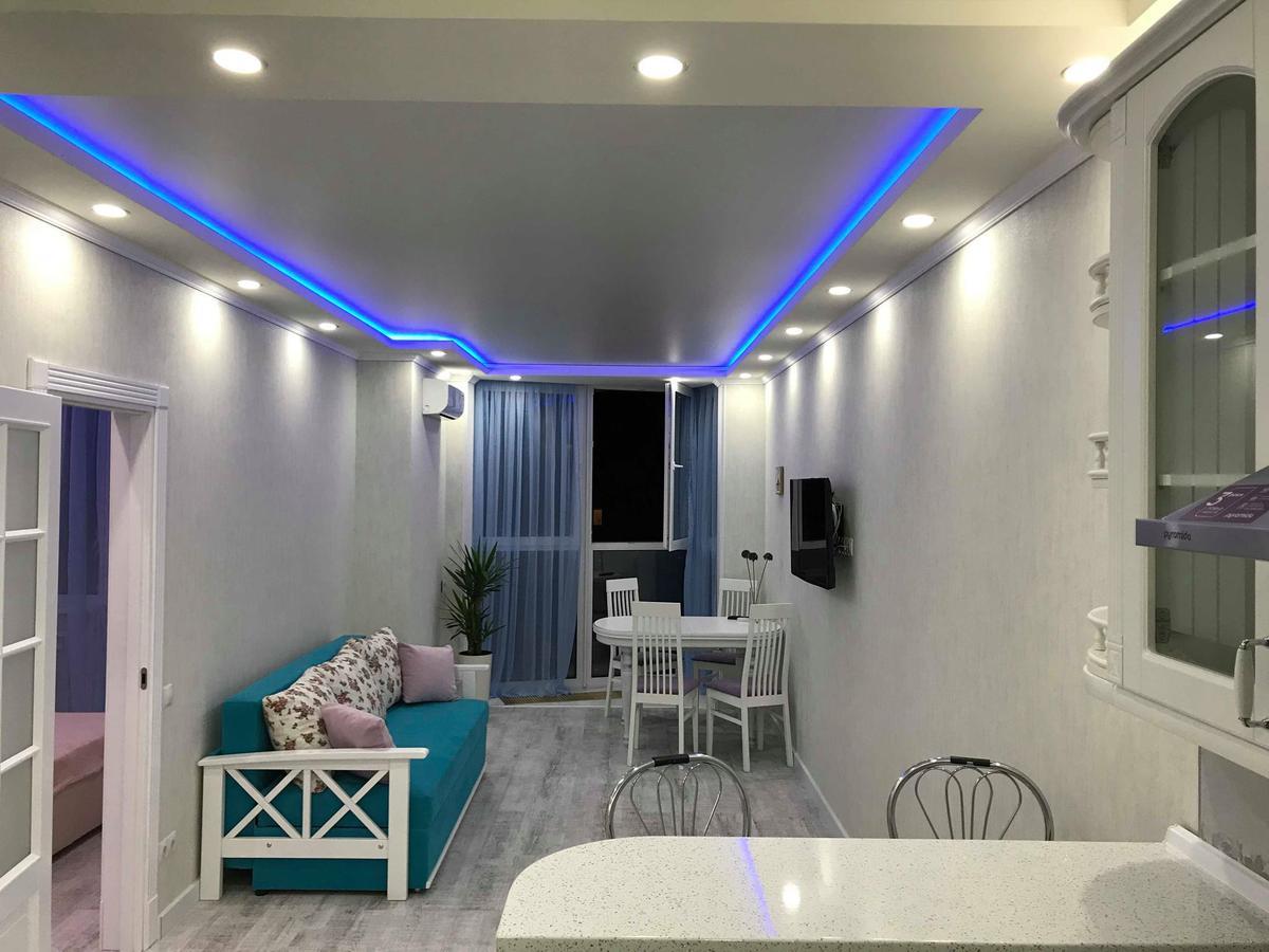 Luxe On Drahomanova *